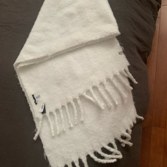 Scarf banana republic - Picture 4 of 4